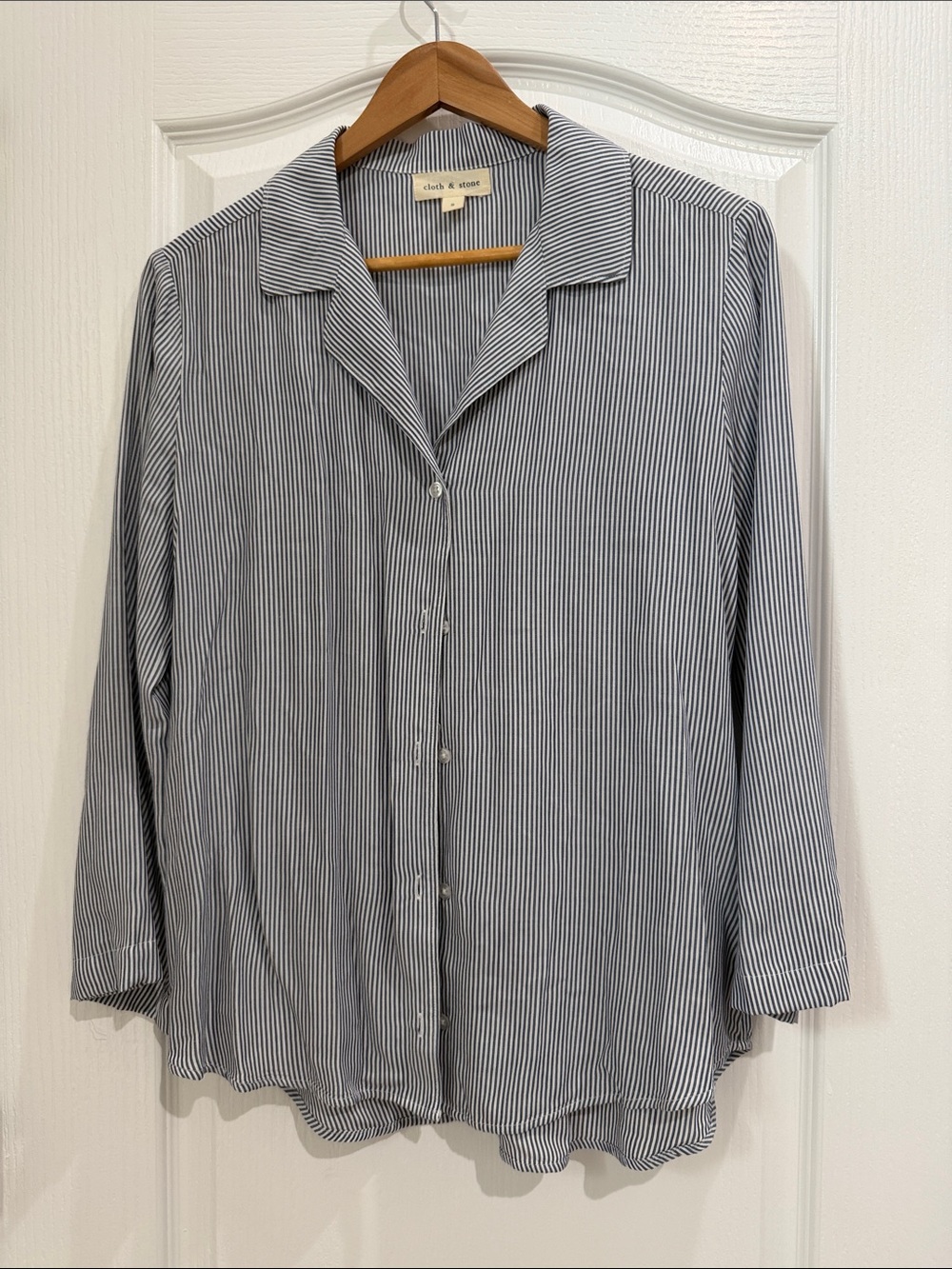 Cloth & stone size S Navy/White Pinstripe bell long sleeve Button-Down Shirt